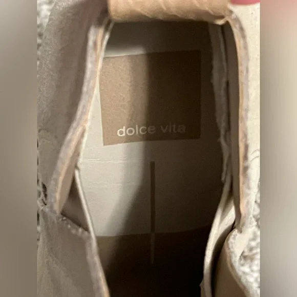 Dolce Vita Cream Ankle Booties - Picture 7 of 9